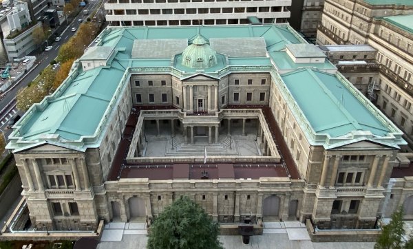 港陆证券 日本央行拟从明年二季度开始放缓缩表步伐，日本国债收益率上涨，日元对美元短线走高