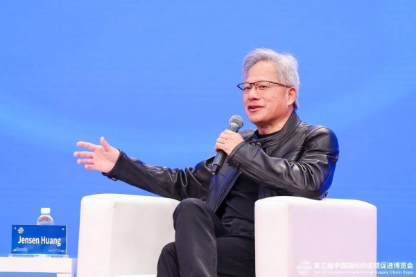 信悦网配资 黄仁勋谈对年轻人的建议：尽快用AI，多用AI